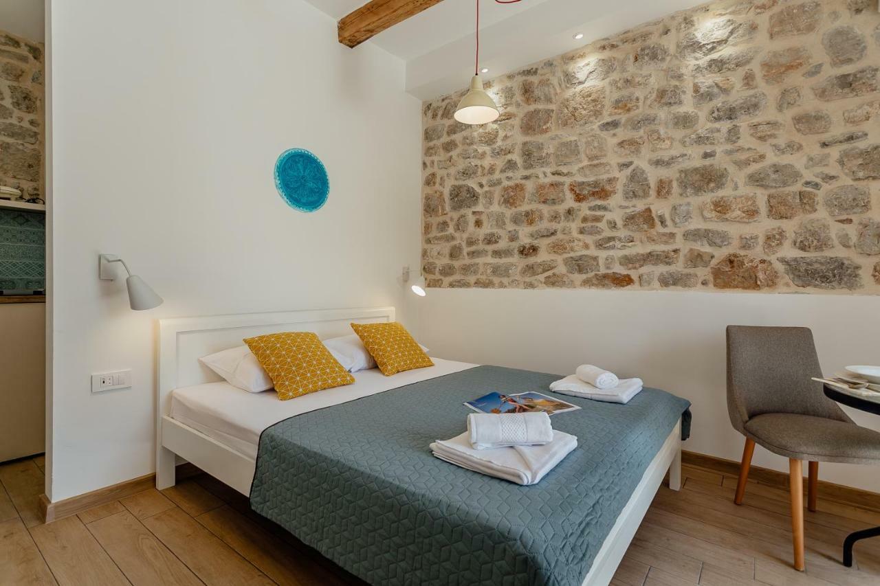 Conborgo Apartments Kumbor Extérieur photo