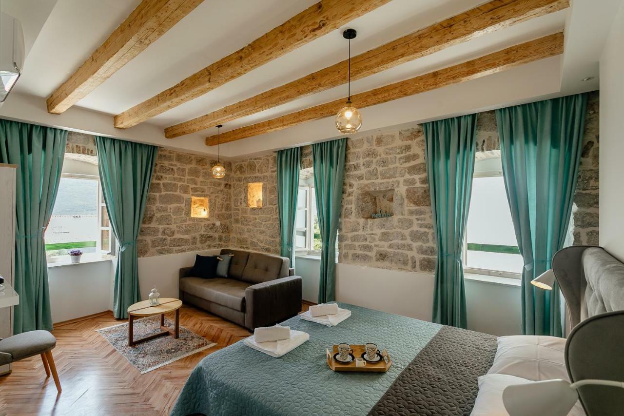 Conborgo Apartments Kumbor Extérieur photo