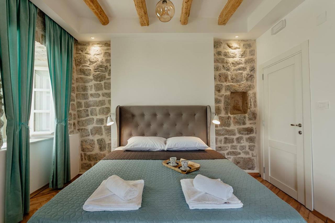 Conborgo Apartments Kumbor Extérieur photo