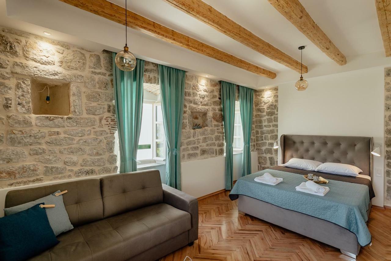 Conborgo Apartments Kumbor Extérieur photo